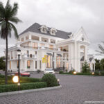 9 bedroom mansion (Ref CS 9202)